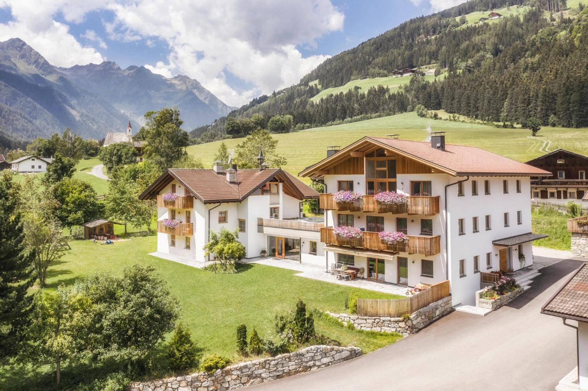 Untermairhof Appartment Residence Selva dei Molini Extérieur photo